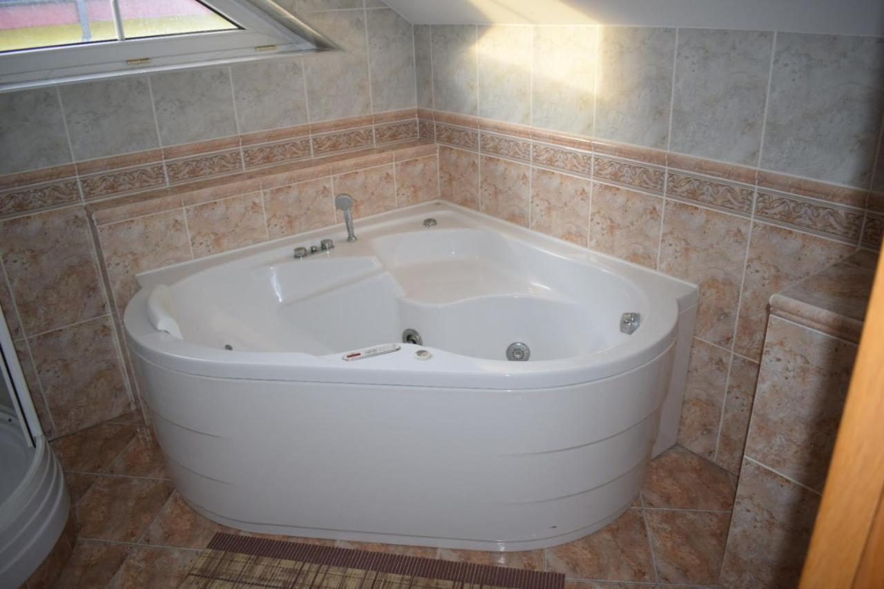 Comenius Apartments - Apartmany Na Rohu Svidnik Buitenkant foto