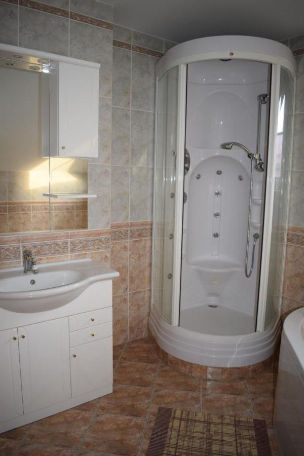 Comenius Apartments - Apartmany Na Rohu Svidnik Buitenkant foto