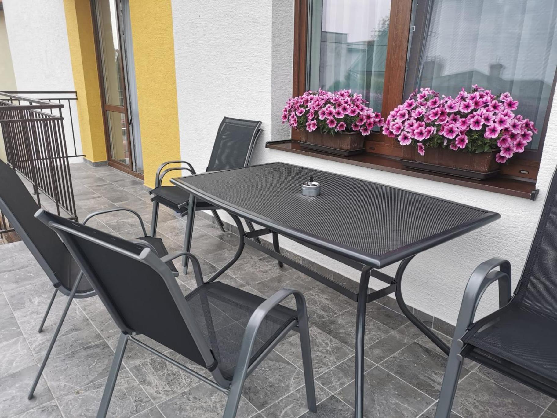 Comenius Apartments - Apartmany Na Rohu Svidnik Buitenkant foto